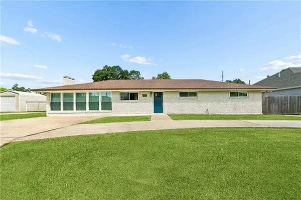 118 E X Street, Belle Chasse, LA 70037