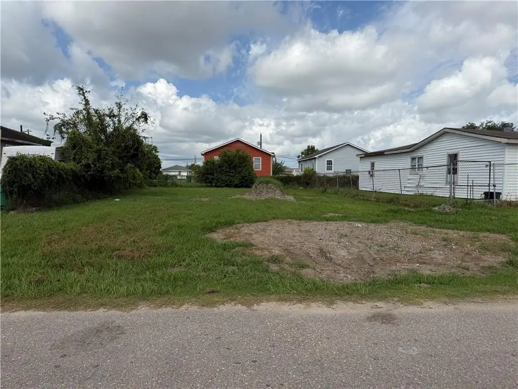 Victoria Avenue, Harvey, LA 70058 - #1