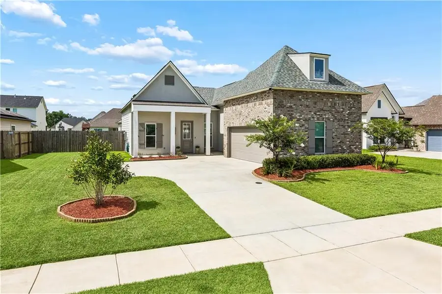 39242 High Creek Avenue, Gonzales, LA 70737 - #2