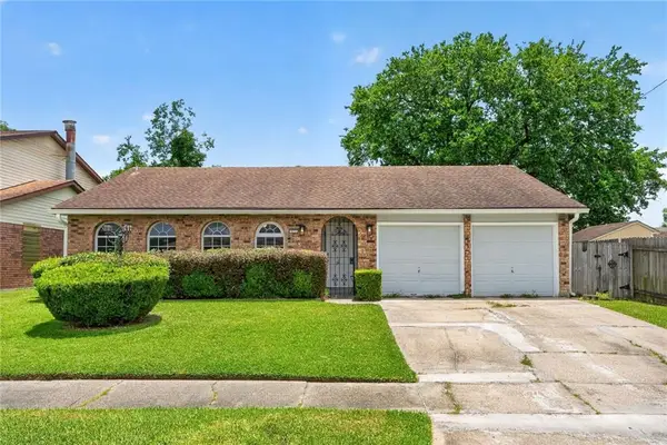 977 E Lexington Avenue, Gretna, LA 70056