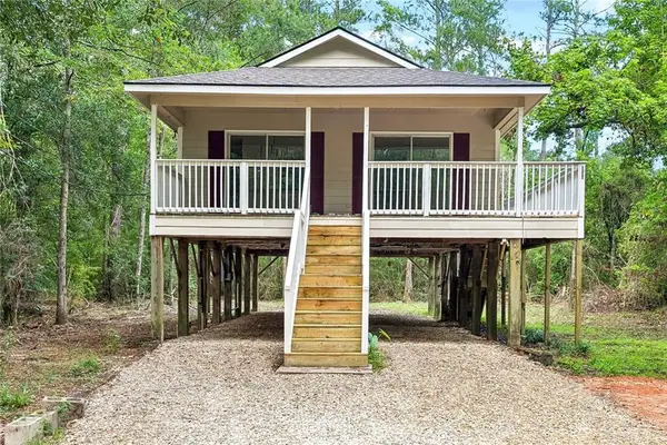 23605 Redwood Drive, Ponchatoula, LA 70454
