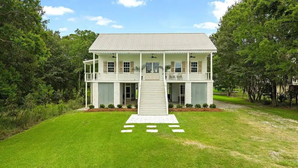 110 Mulberry Avenue, Mandeville, LA 70448 - #1