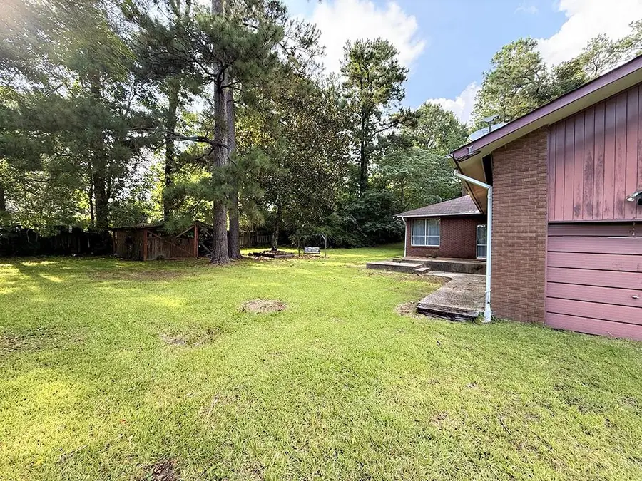 203 Camellia Road, Bogalusa, LA 70427 - #2