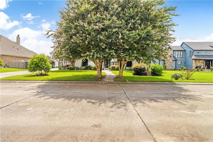 3600 Lake Catherine Drive, Harvey, LA 70058 - #3