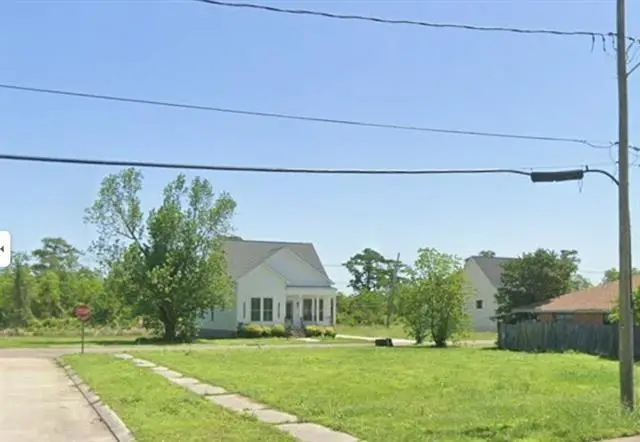 632 Cougar Drive, Arabi, LA 70032 - #1