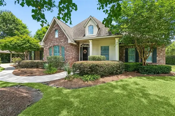 210 Sap Berry Drive, Madisonville, LA 70447