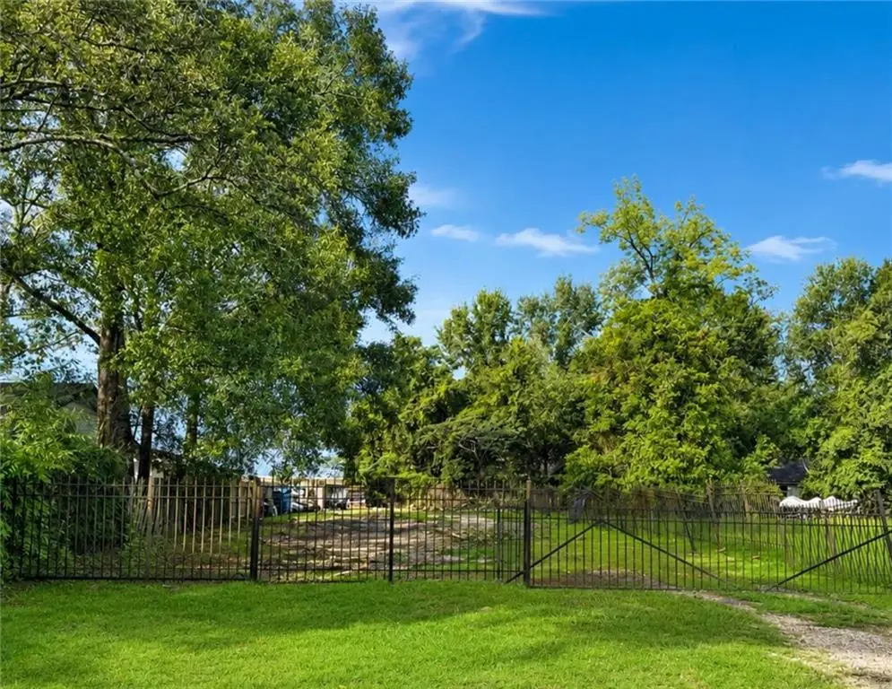 809 W 22nd Street, Covington, LA 70433 - #1