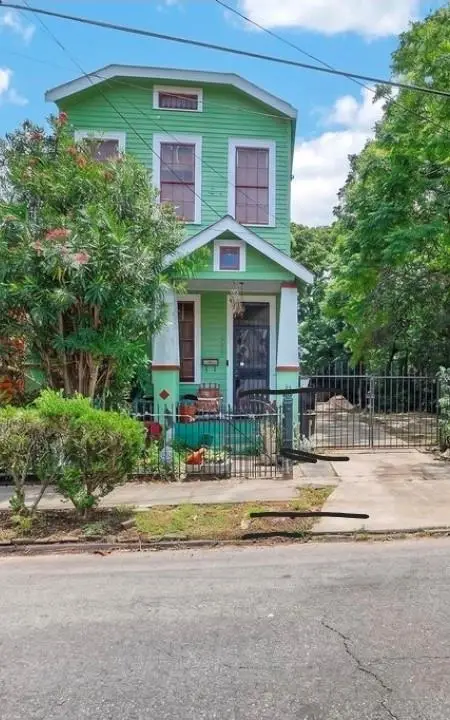 2608 Chippewa Street, New Orleans, LA 70130