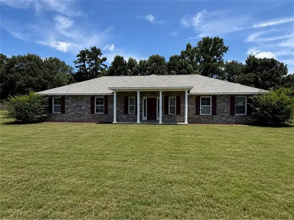 1359 Gloria Trl Ne, Brookhaven, MS 39601