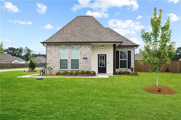 1190 Barrington Drive, Covington, LA 70435