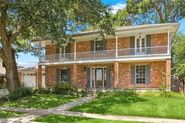 1240 Papworth Avenue, Metairie, LA 70005