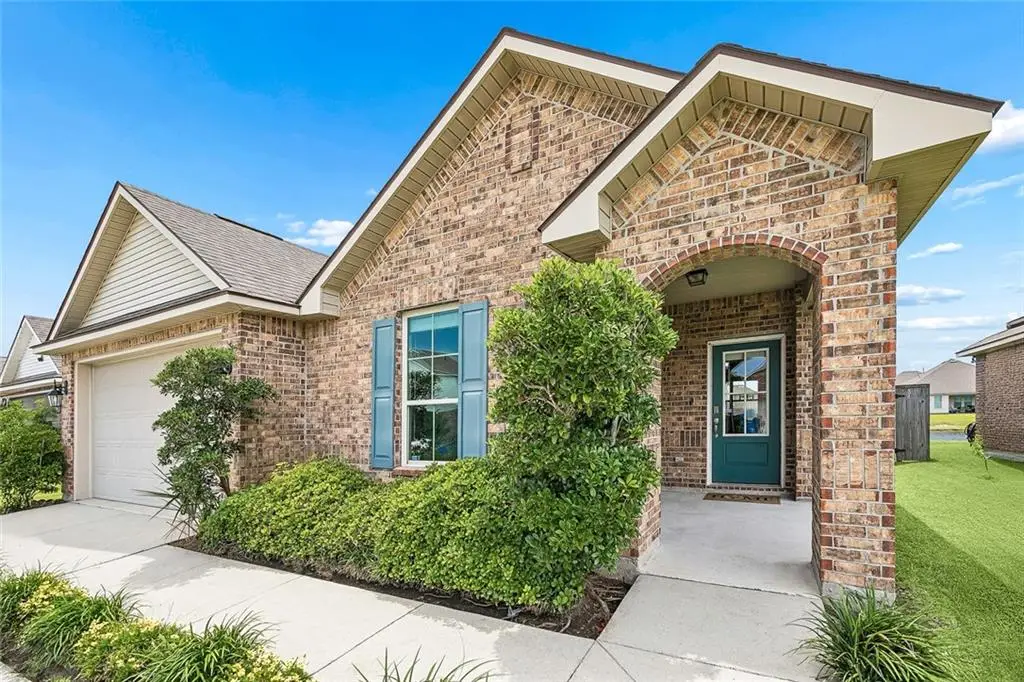 125 E Lake Court, Slidell, LA 70461 - #1