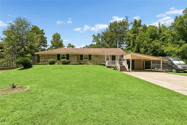 121 Indian Mound Lane, Slidell, LA 70461