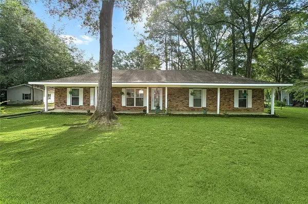 29758 Oak Street, Holden, LA 70744