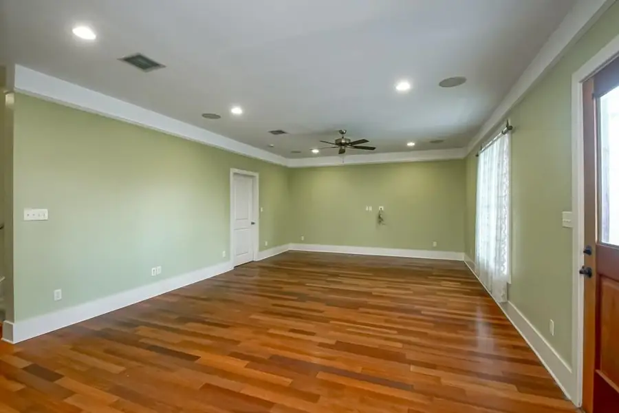 107 09 W Brooks Street, New Orleans, LA 70124 - #3