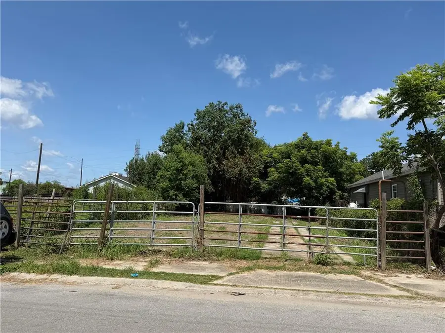 1612 Clouet Street, New Orleans, LA 70117 - #2
