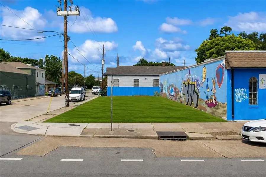 4201 St Claude Avenue, New Orleans, LA 70117 - #3