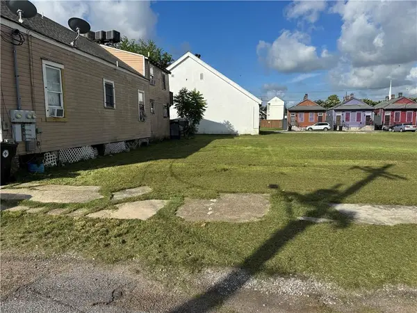 2218 7th Street, New Orleans, LA 70125