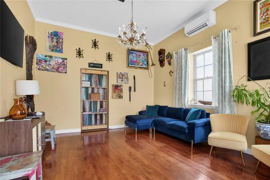 836 34 Josephine Street, New Orleans, LA 70130 - #2