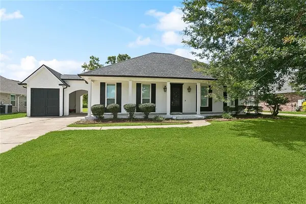 137 Fashion Boulevard, Hahnville, LA 70057