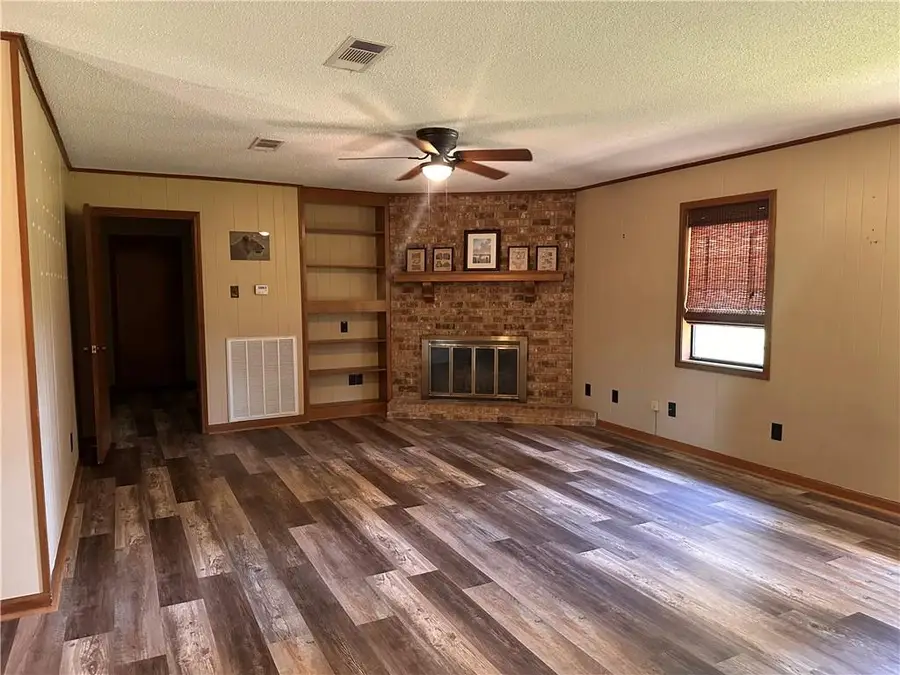 608 Osiris Street, Alexandria, LA 71303 - #2