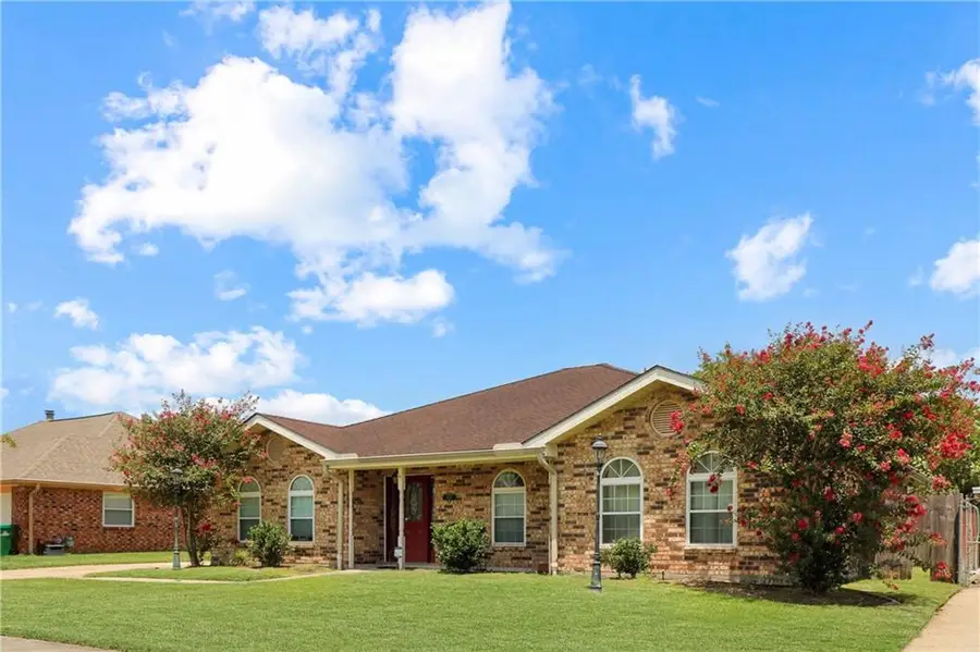 2537 W Friendship Drive, Harvey, LA 70058 - #2