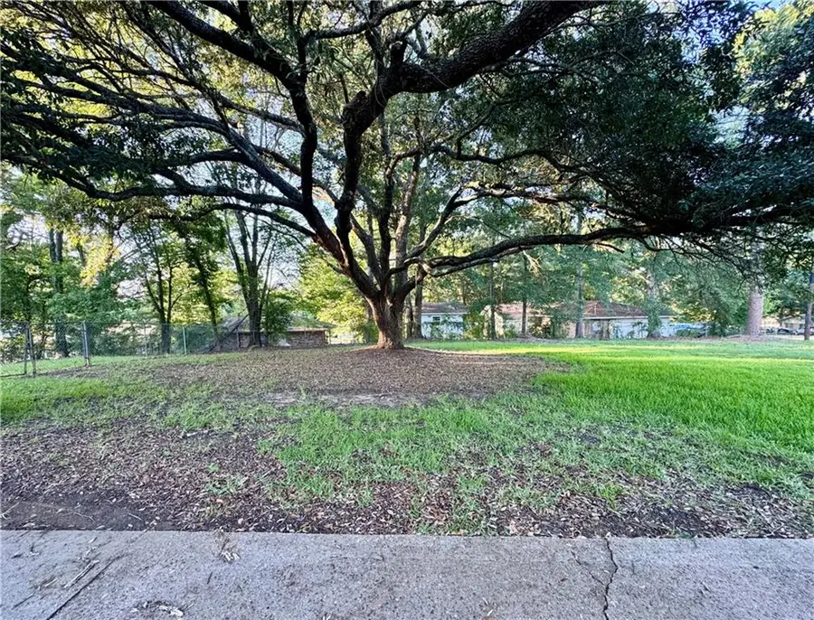 1408 W Lakeshore Drive, Natchitoches, LA 71457 - #3