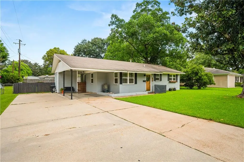 1515 Plantation Drive, Alexandria, LA 71301 - #1