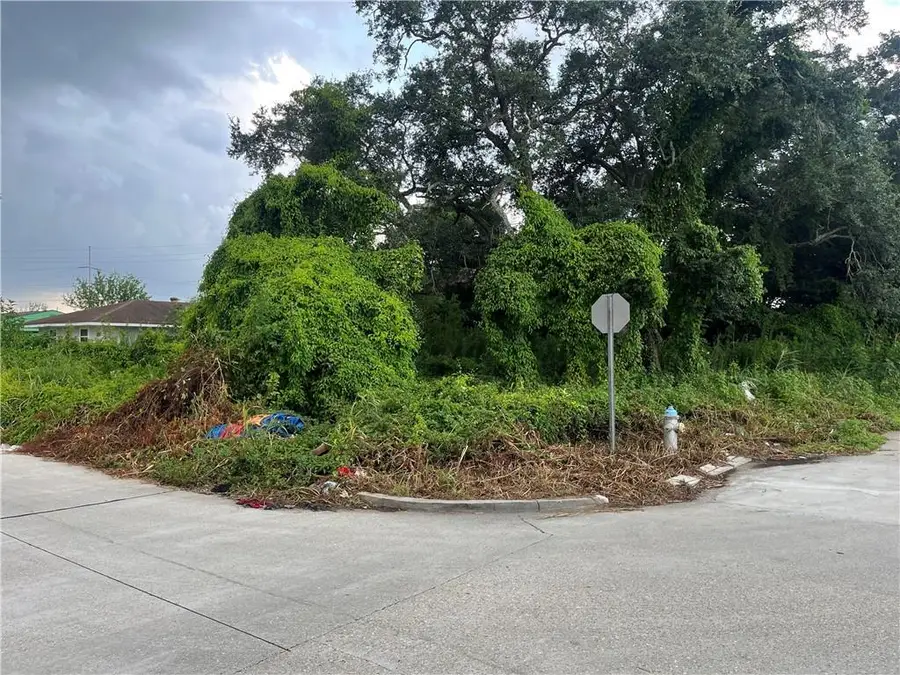 3755 Pittari Place, New Orleans, LA 70131 - #3