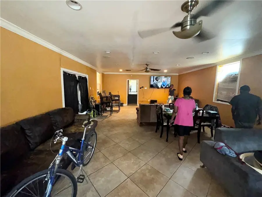 2212 Port Street, New Orleans, LA 70117 - #3