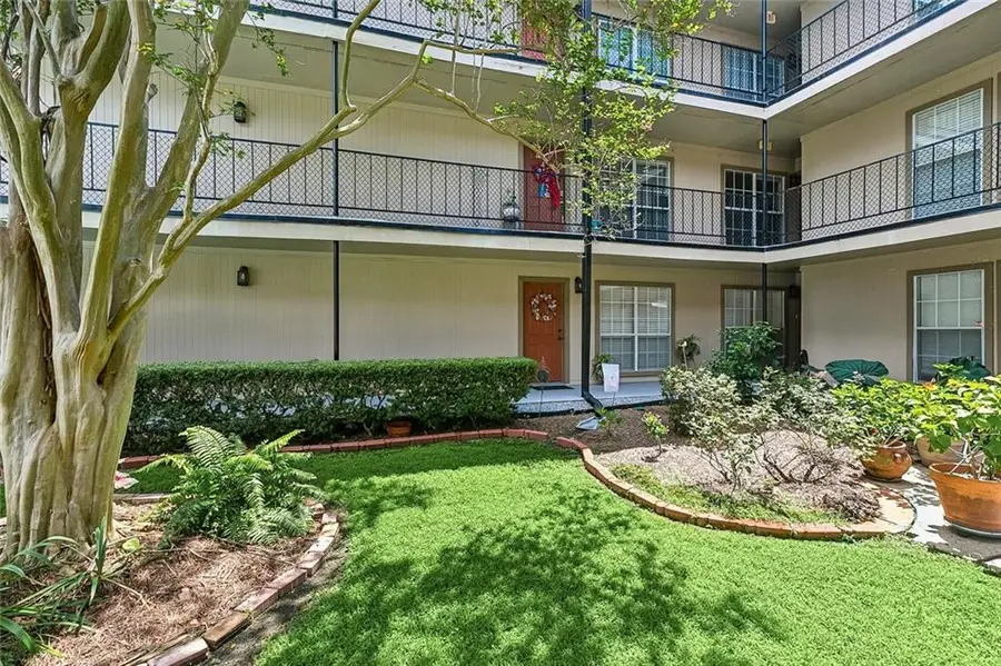 2511 Metairie Lawn Drive #113, Metairie, LA 70002 - #3