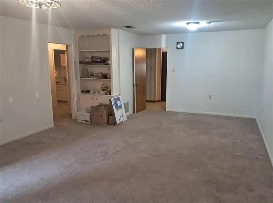 207 Georgetown Drive, Alexandria, LA 71303 - #2