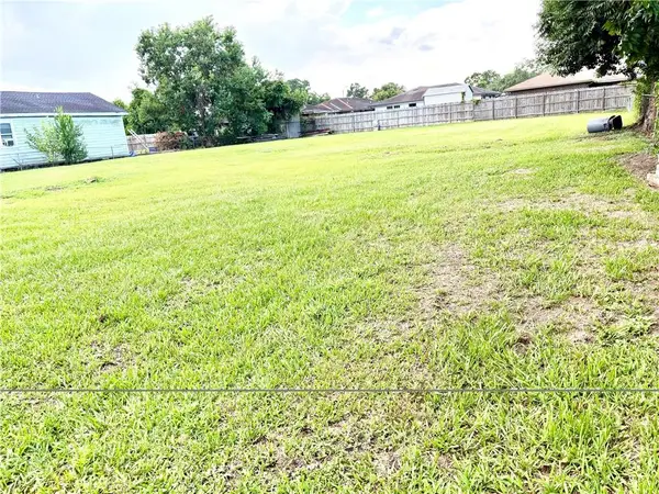 4622 Majestic Oaks Drive, New Orleans, LA 70126