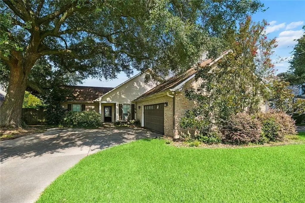 1842 W Carriage House Drive, Baton Rouge, LA 70815 - #1