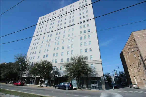 1205 Saint Charles Avenue #1008, New Orleans, LA 70130