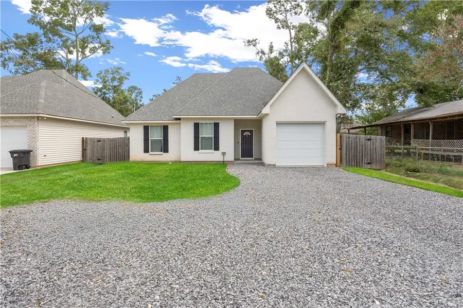 1319 America Street, Mandeville, LA 70448 - #2