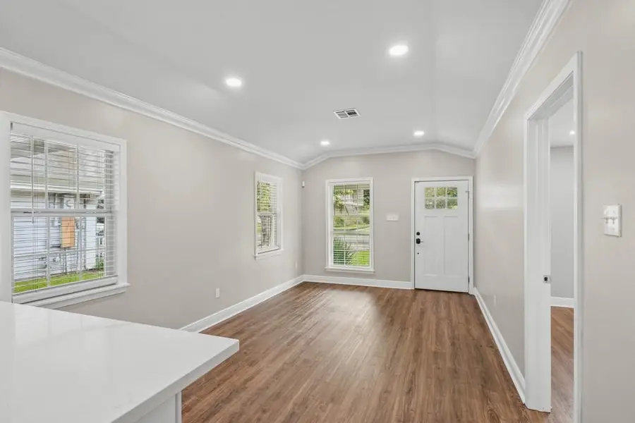 8 Oakland Avenue, Harahan, LA 70123 - #3