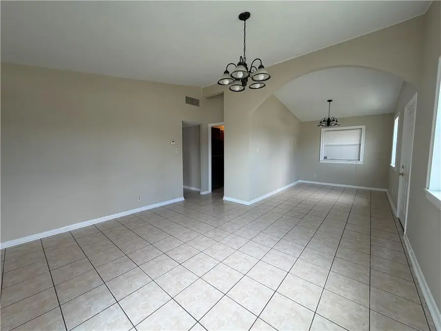 515 Diplomat Street, Gretna, LA 70056 - #3