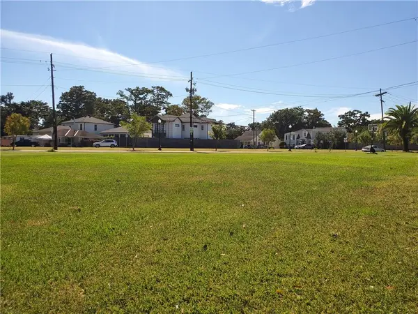 500 Andrews Avenue, Metairie, LA 70005