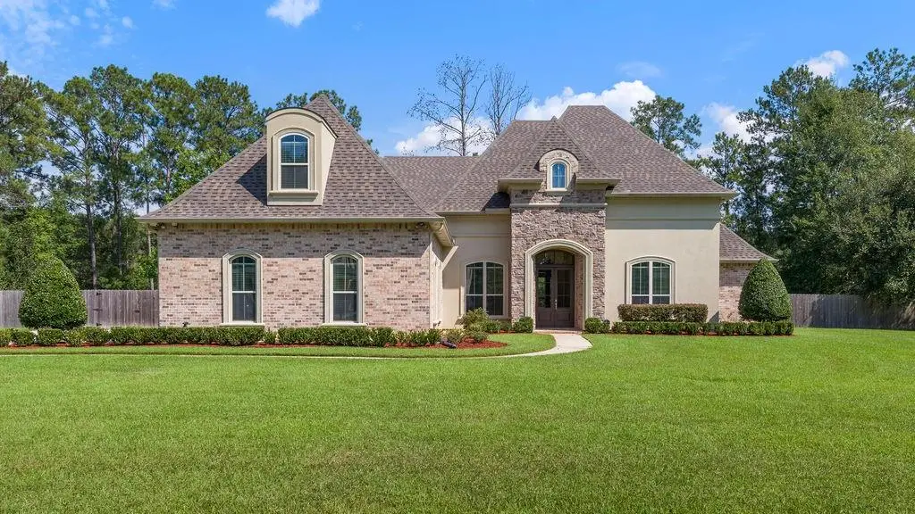 124 Heritage Oaks Boulevard, Covington, LA 70433 - #1