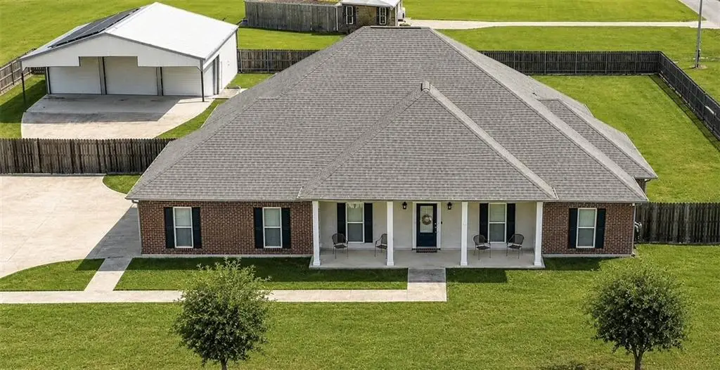 304 Buckeye Ridge Loop, Deville, LA 71328 - #1
