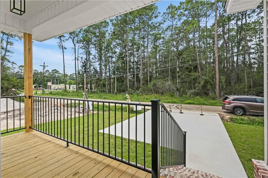 61052 N Mill Road, Lacombe, LA 70445 - #2