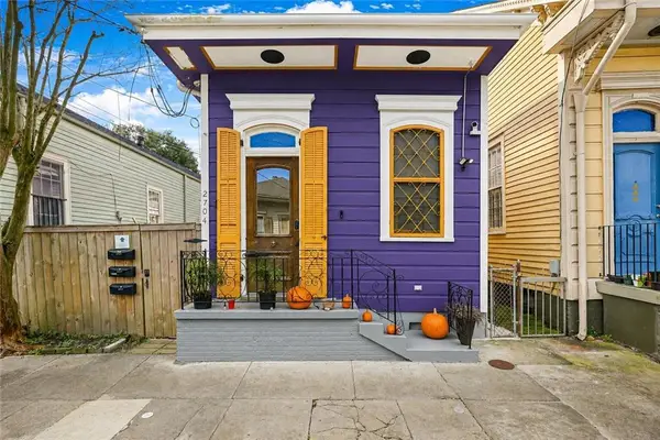 2704 Burgundy Street, New Orleans, LA 70117