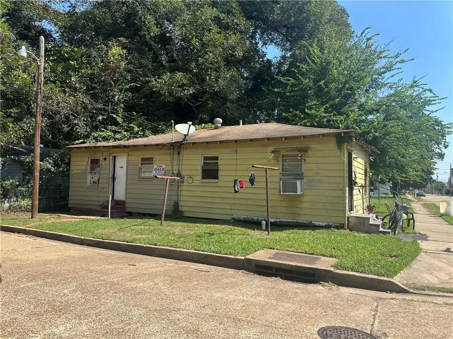 124 Cottage Street, Alexandria, LA 71301 - #2
