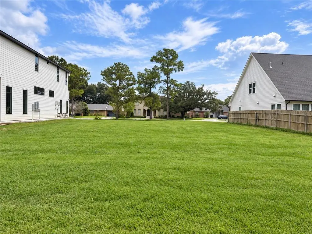 Colonial Club Drive, Harahan, LA 70123 - #1