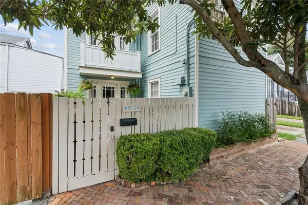 912 Amelia Street, New Orleans, LA 70115