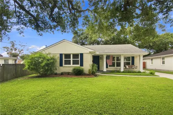5911 St Bernard Avenue, New Orleans, LA 70122