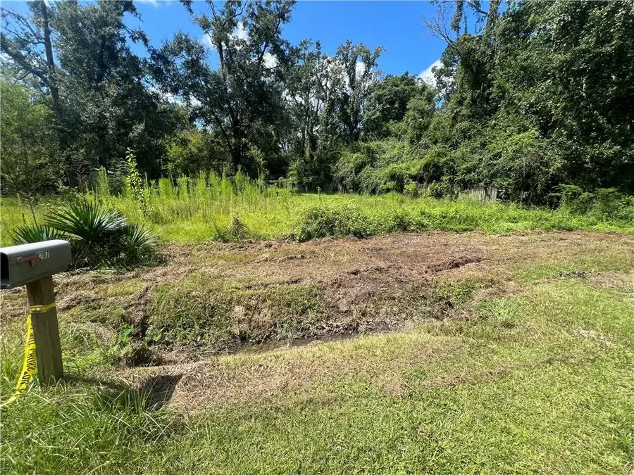 1217 W 33rd Avenue, Covington, LA 70433 - #3