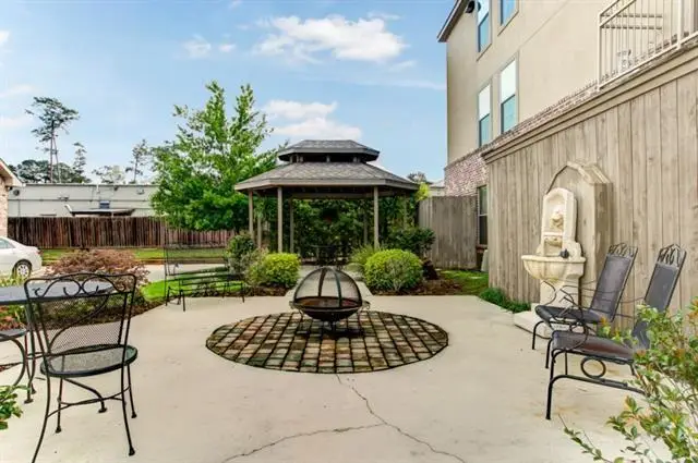 827 Autumn Place #202, Mandeville, LA 70471 - #3