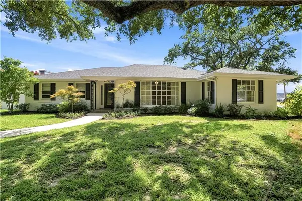 400 Turquoise Street, New Orleans, LA 70124